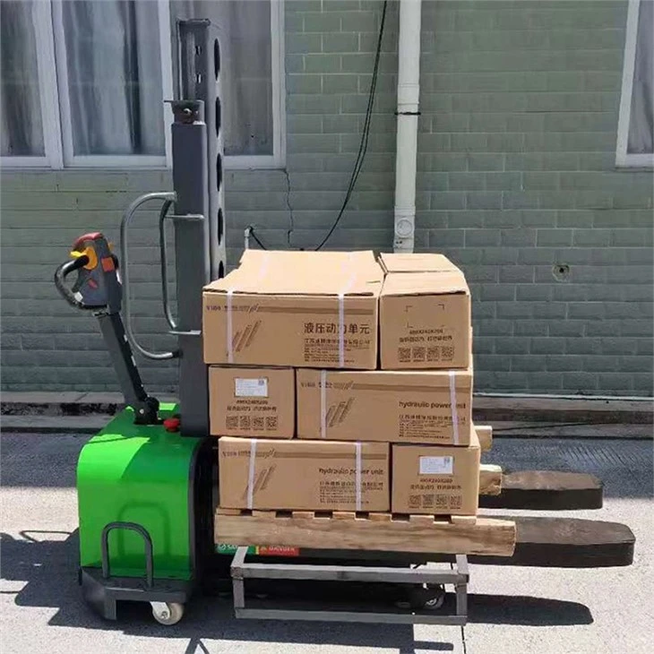 Self Lifting Forklift Stacker