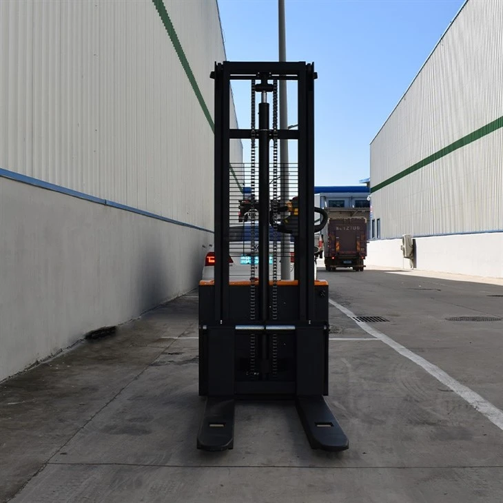 Pallet Stacker For Pallet Handling